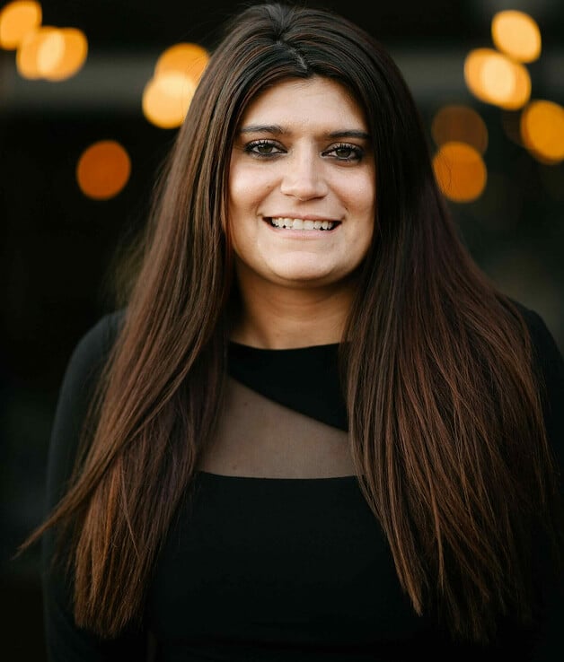 Rachel Harrison headshot