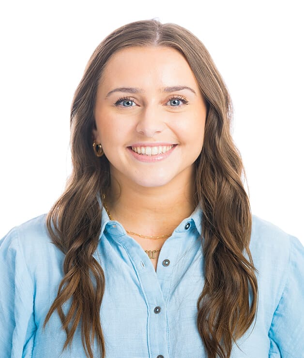 Hannah Marker headshot
